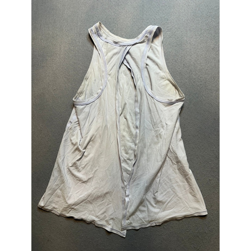 Lululemon Lavender Grey Open Back Split Racerback Activewear Tank Top Size 6-114 - Picture 4 of 7